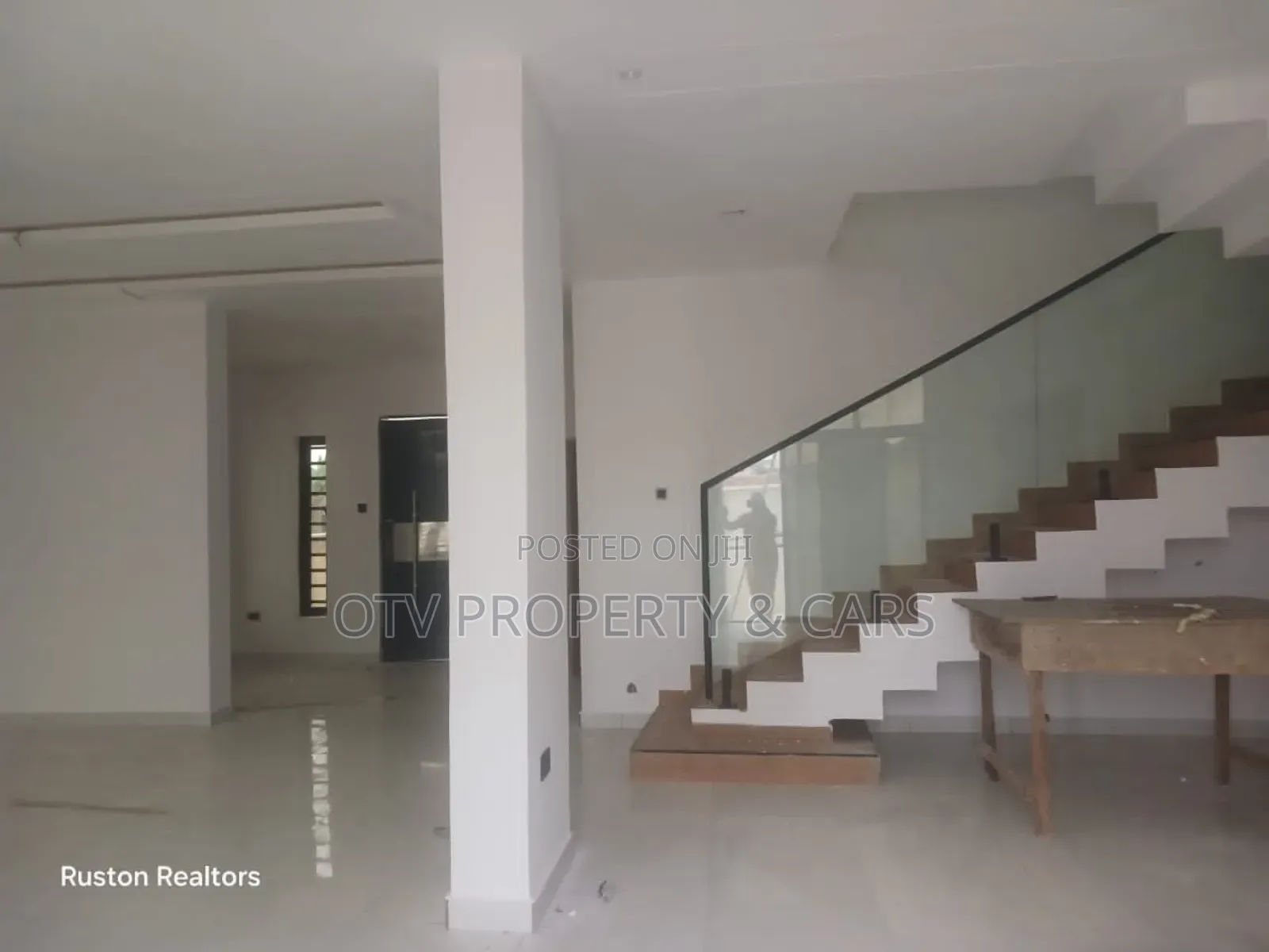 Furnished 4bdrm Duplex in Ibadan for sale in Ibadan