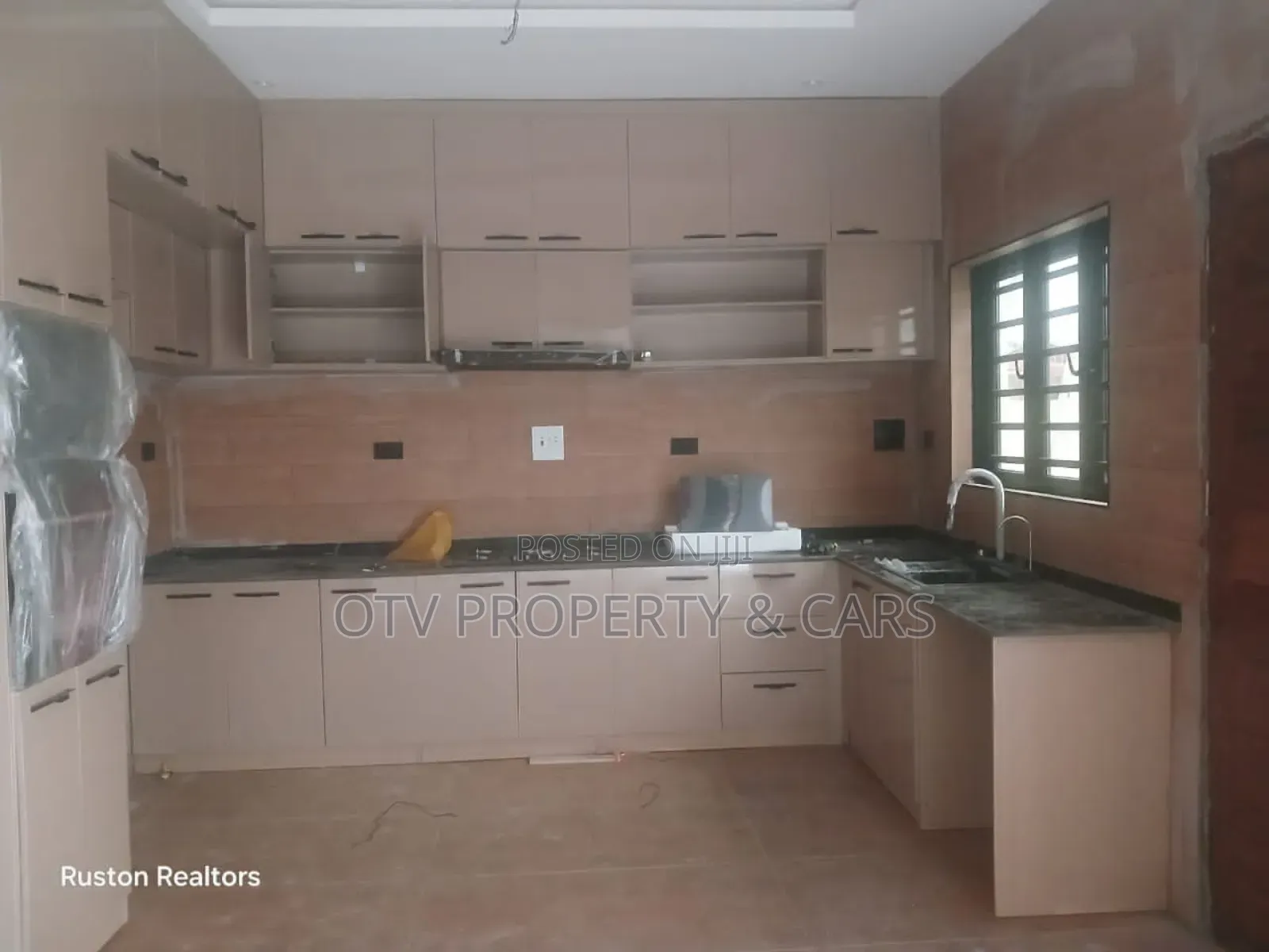 Furnished 4bdrm Duplex in Ibadan for sale in Ibadan