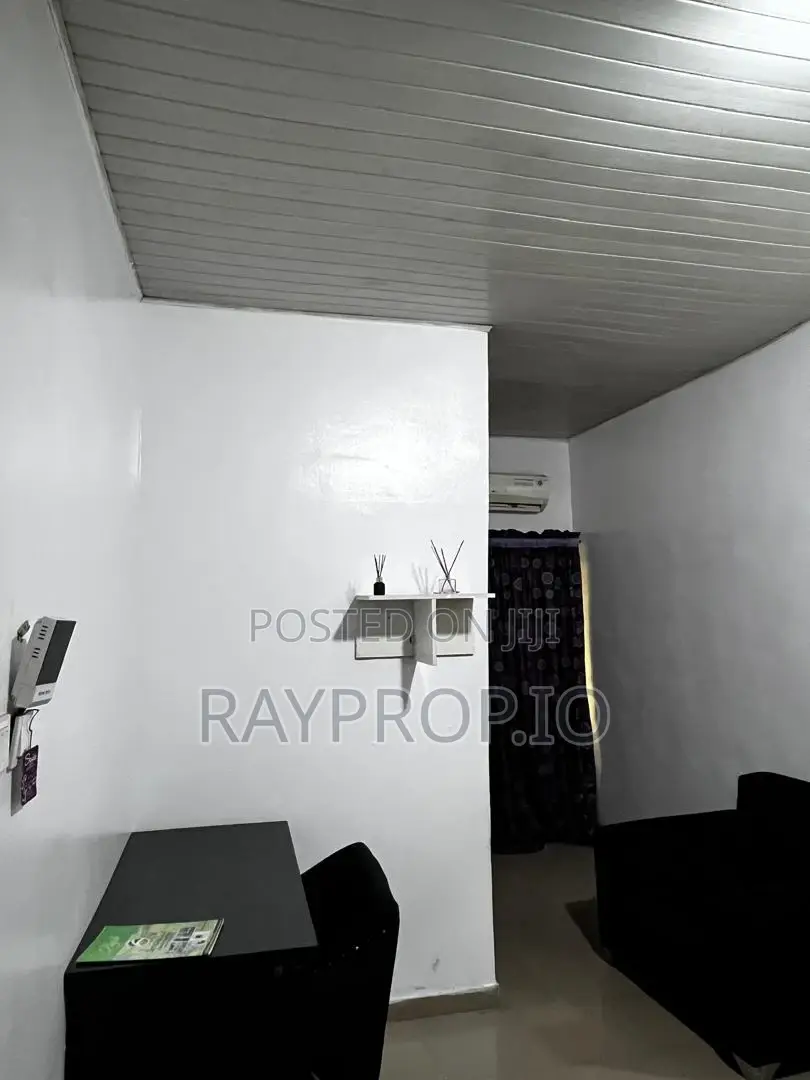 545383vb - 1 Bedroom Shortlet in Ajah in Lekki Gardens Estate