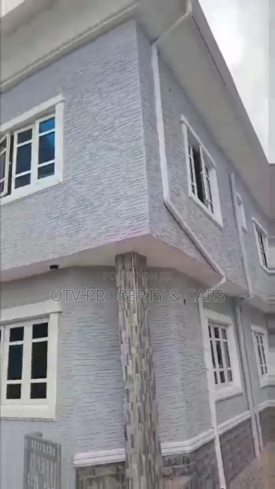 Furnished 5bdrm Duplex in Okota for sale in Okota