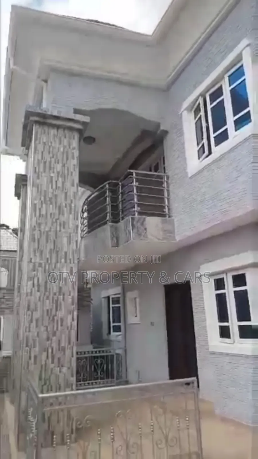 Furnished 5bdrm Duplex in Okota for sale in Okota
