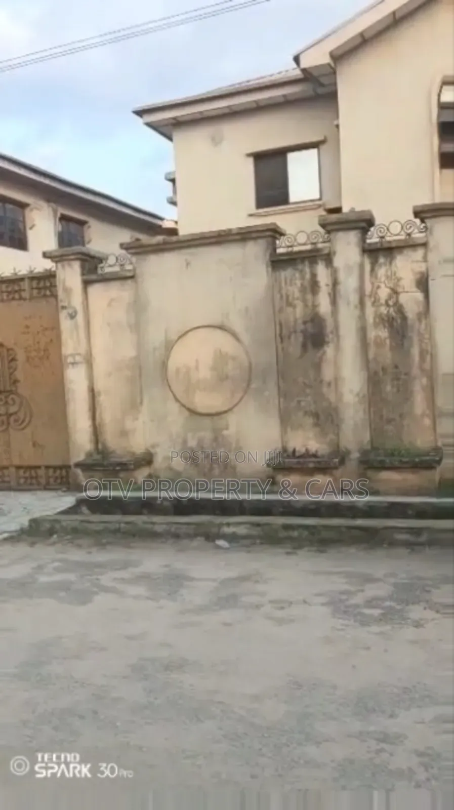 12bdrm Apartment in Ago Palace for sale in Ago Palace