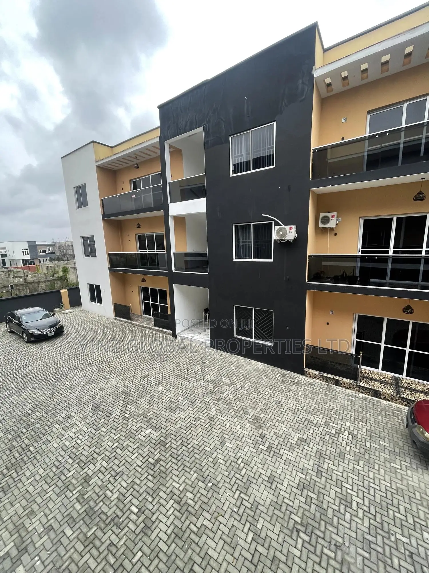2bdrm Block of Flats in Ikota for sale in Ikota