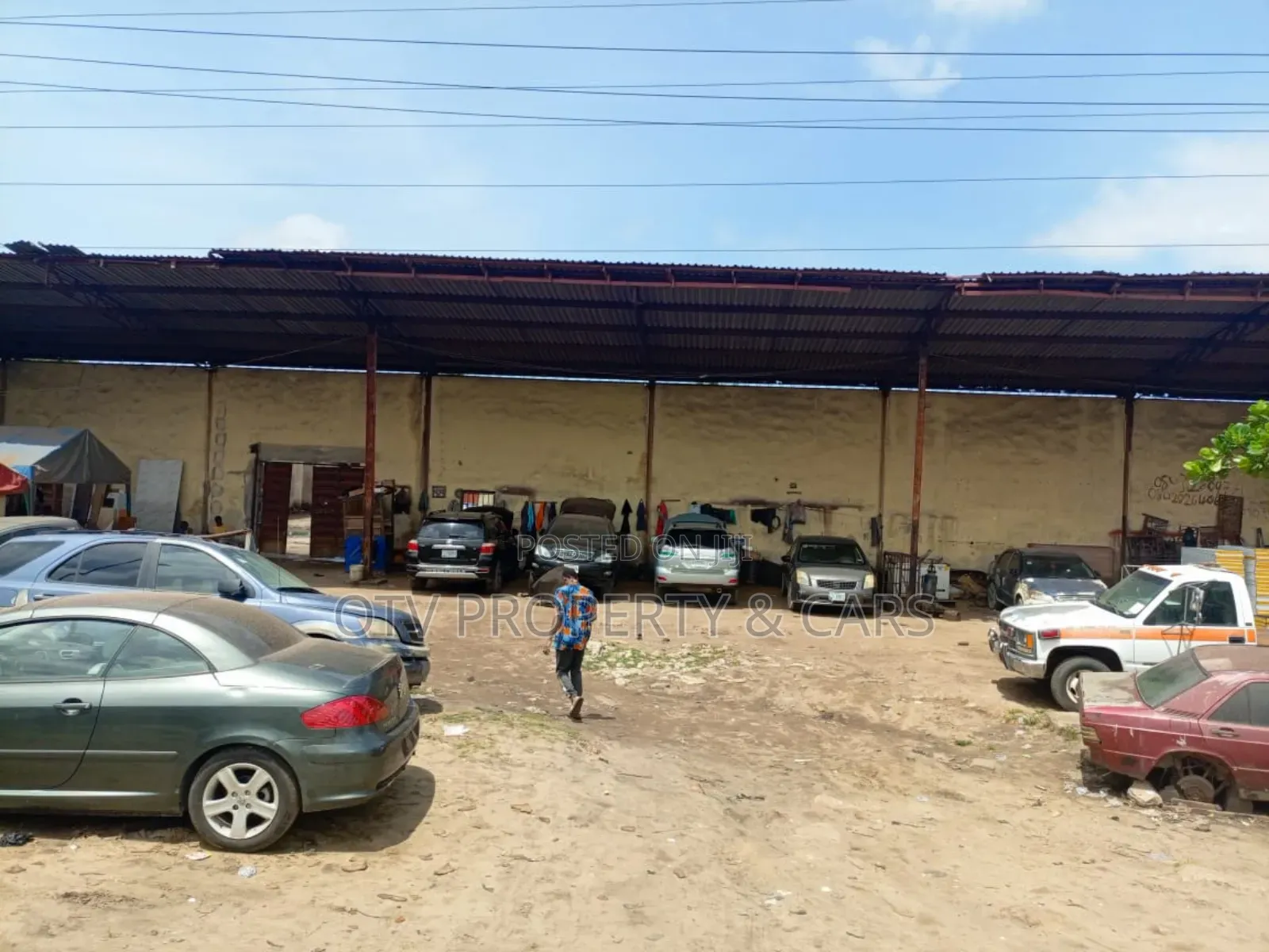 For Sale 5 Bay Warehouse Sitting on 2300sqm at Old Ojo Road Lagos in Badagry