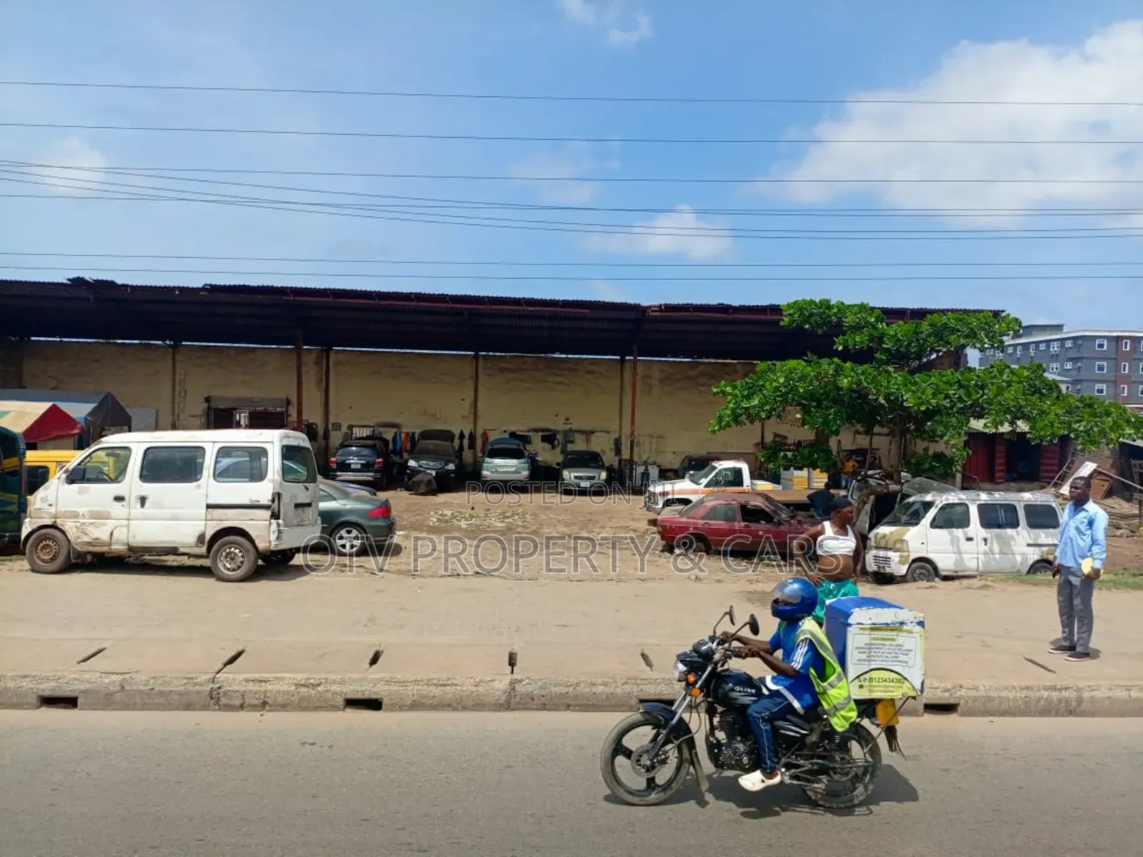 For Sale 5 Bay Warehouse Sitting on 2300sqm at Old Ojo Road Lagos in Badagry