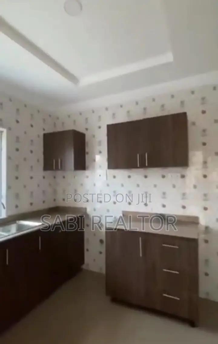 Furnished 4bdrm Duplex in Opic, Berger for sale in Berger