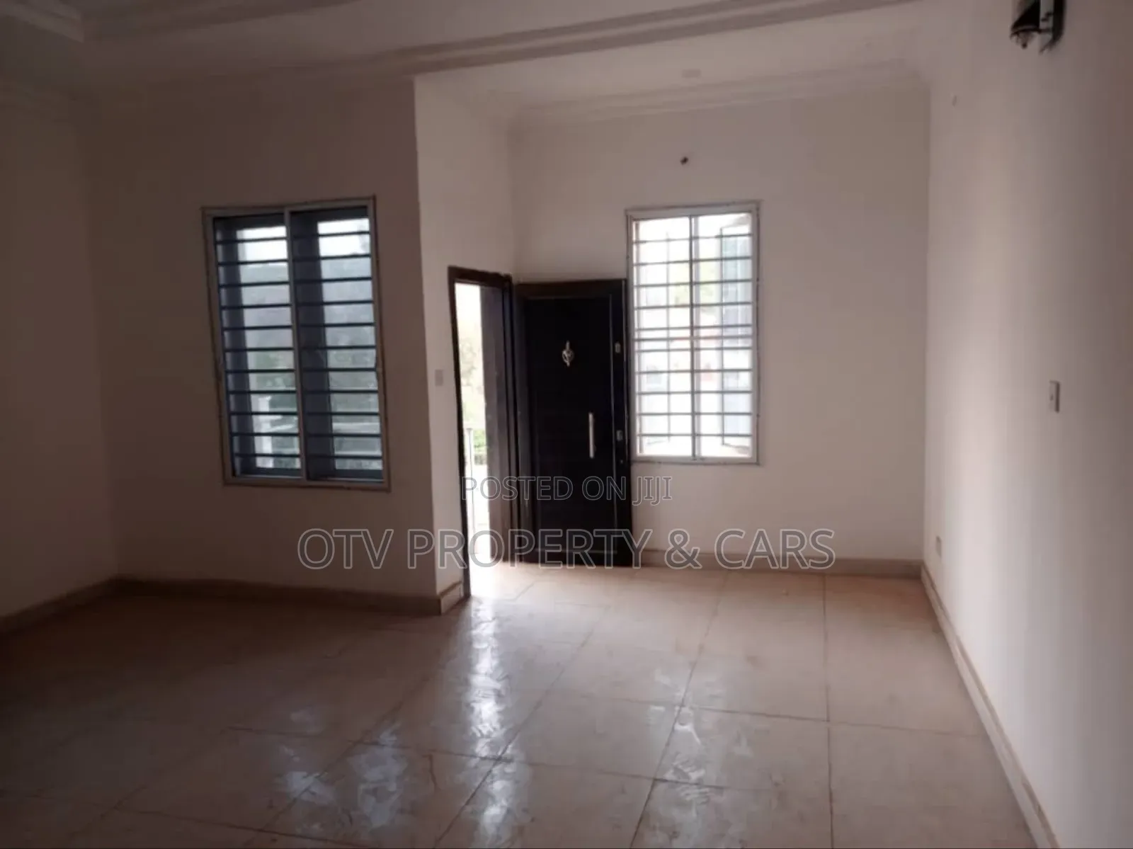 Furnished 5bdrm Townhouse / Terrace in Guzape District for rent in Guzape District