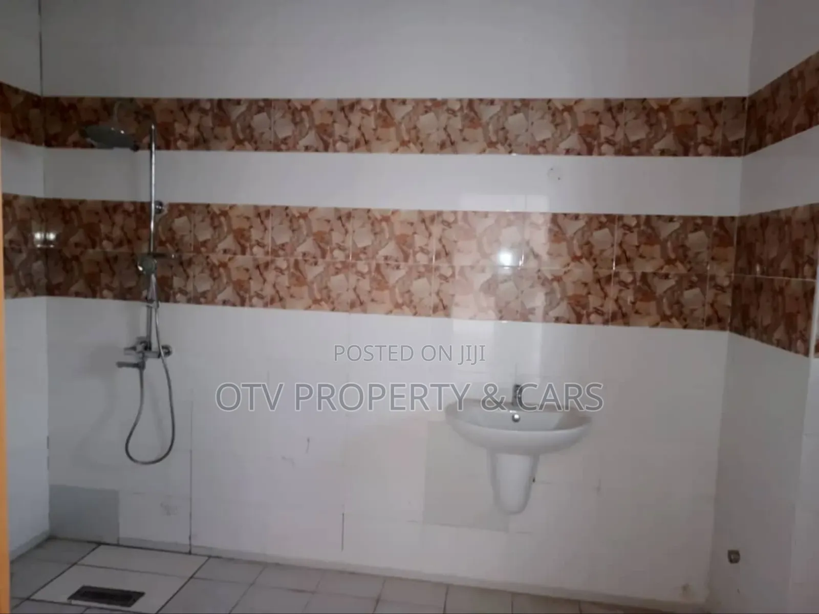 Furnished 5bdrm Townhouse / Terrace in Guzape District for rent in Guzape District