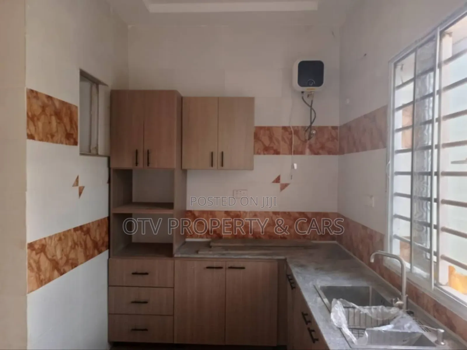 Furnished 5bdrm Townhouse / Terrace in Guzape District for rent in Guzape District