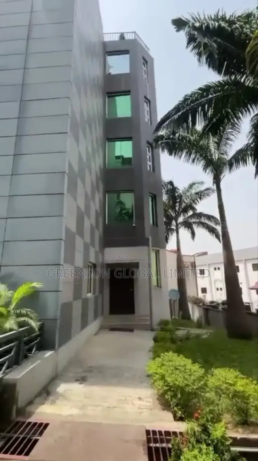 Multipurpose Complex of Classic Hotel in Zone 4 / Wuse