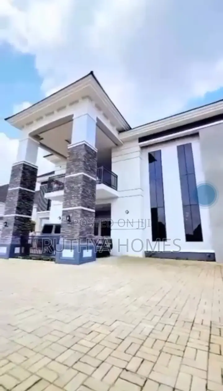 6bdrm Duplex in Guzape for sale in Guzape District