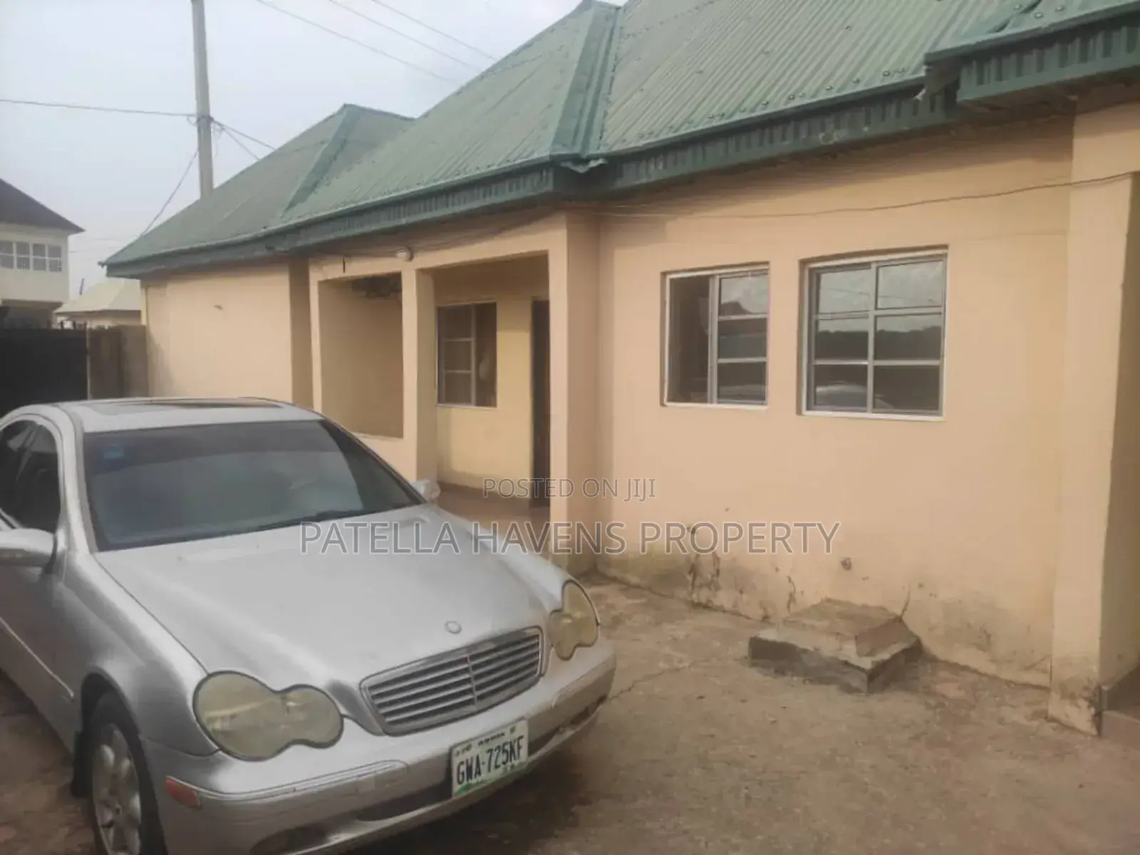 5bdrm Block of Flats in Kuje for sale in Kuje