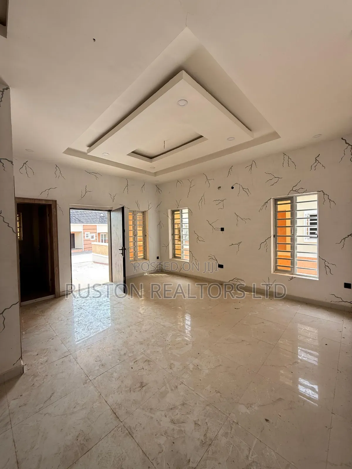 4bdrm Bungalow in Airforce Estate, Ibadan for sale in Ibadan