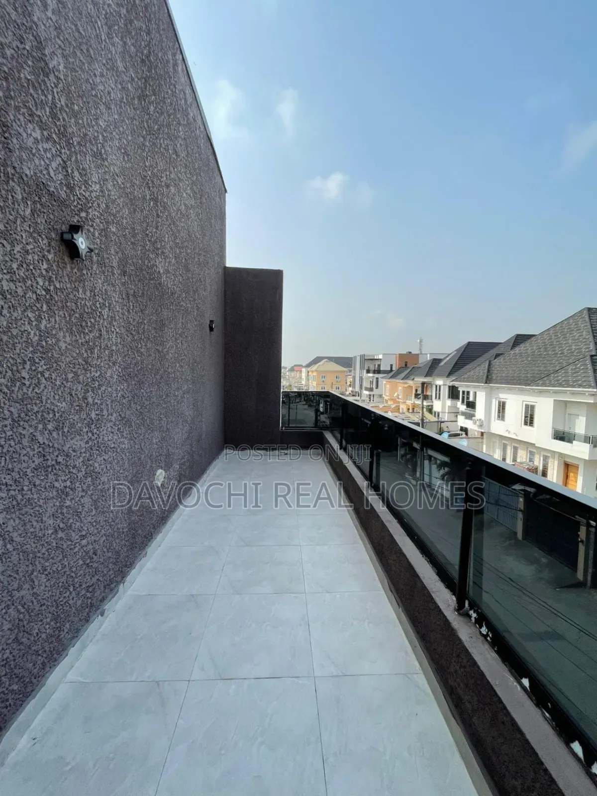 Now Selling!! 4bedroom Semi Detached Duplex for Sale in Osapa london