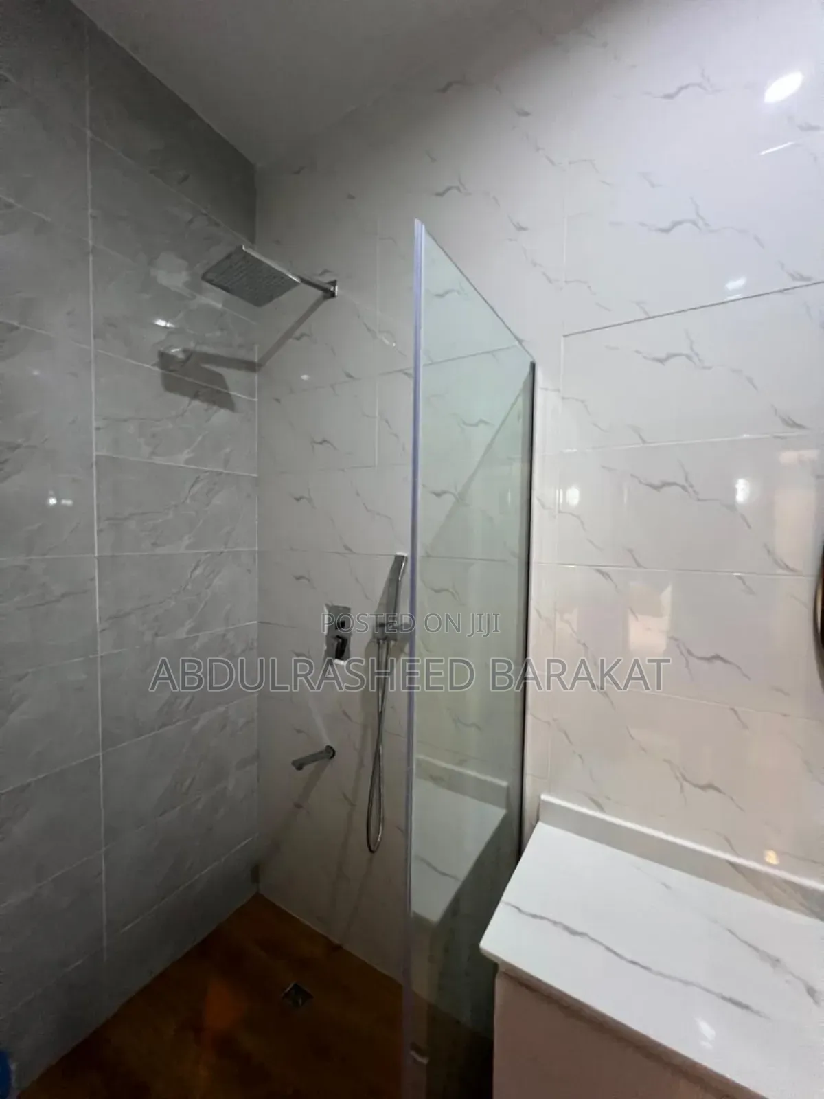 New 2 Bedroom With Ps 5,Balcony,Snooker Table,High Speed Wi-Fi in Ikate
