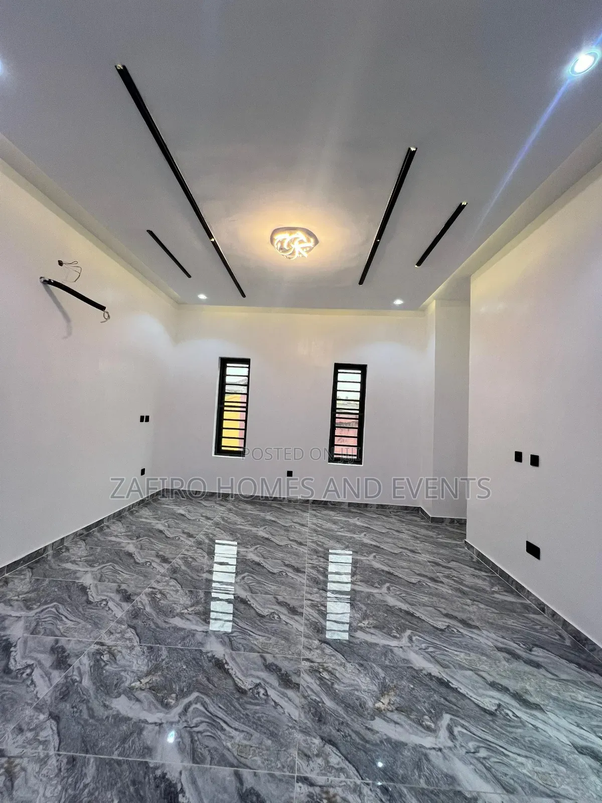 4bdrm Duplex in Purple Gate Estate, for sale in Ibadan