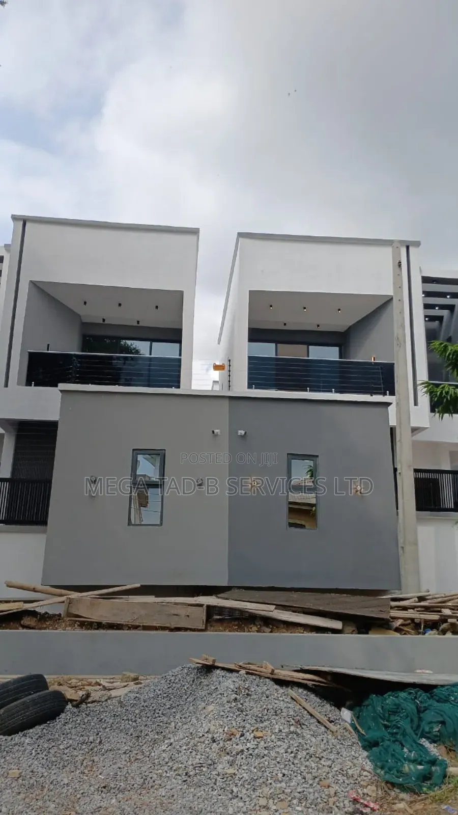 4bdrm Duplex in Shangisha for sale in GRA Phase 2 Shangisha