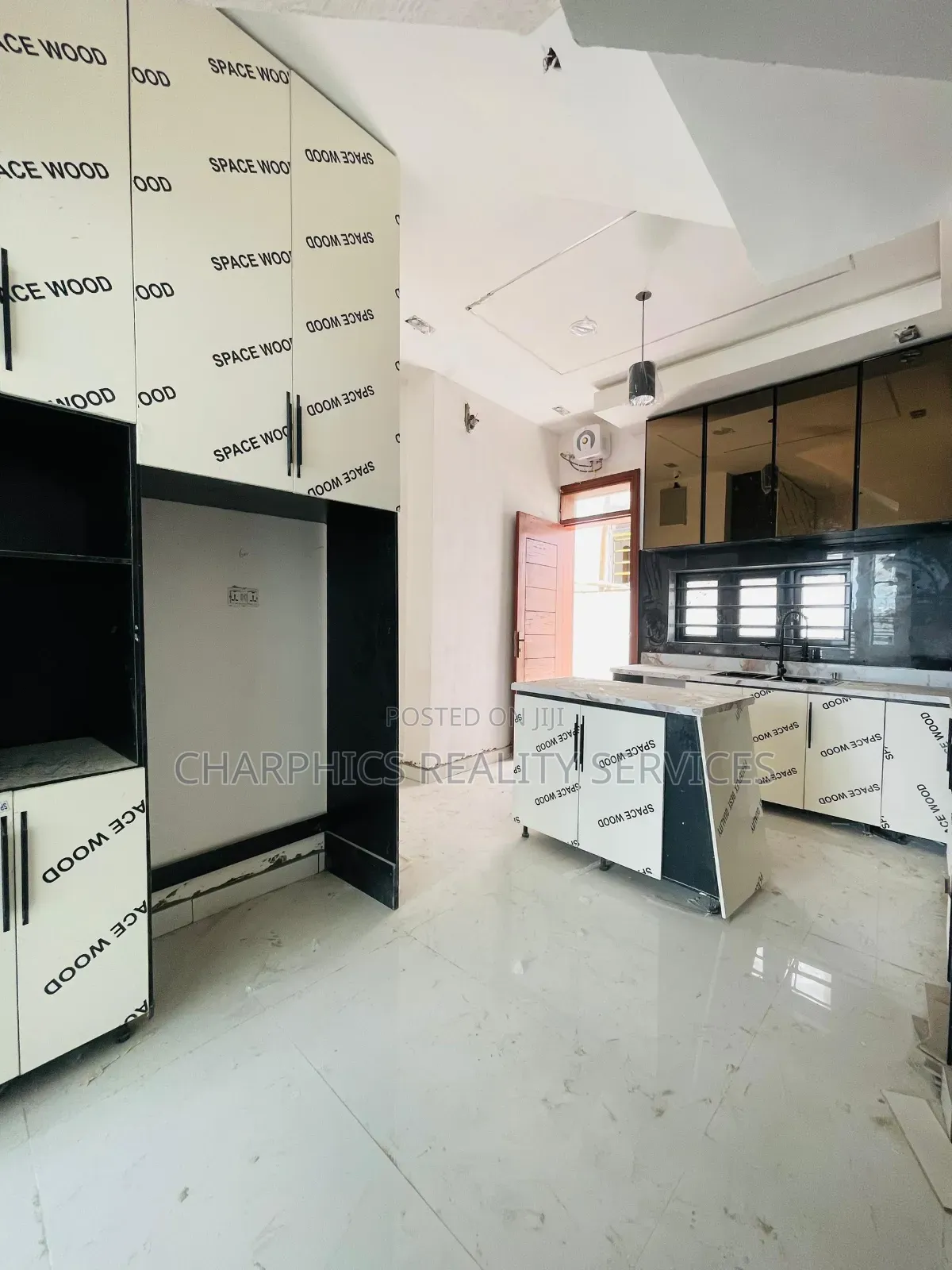 3bdrm Duplex in Lekki Phase 2 for sale in Lekki Phase 2