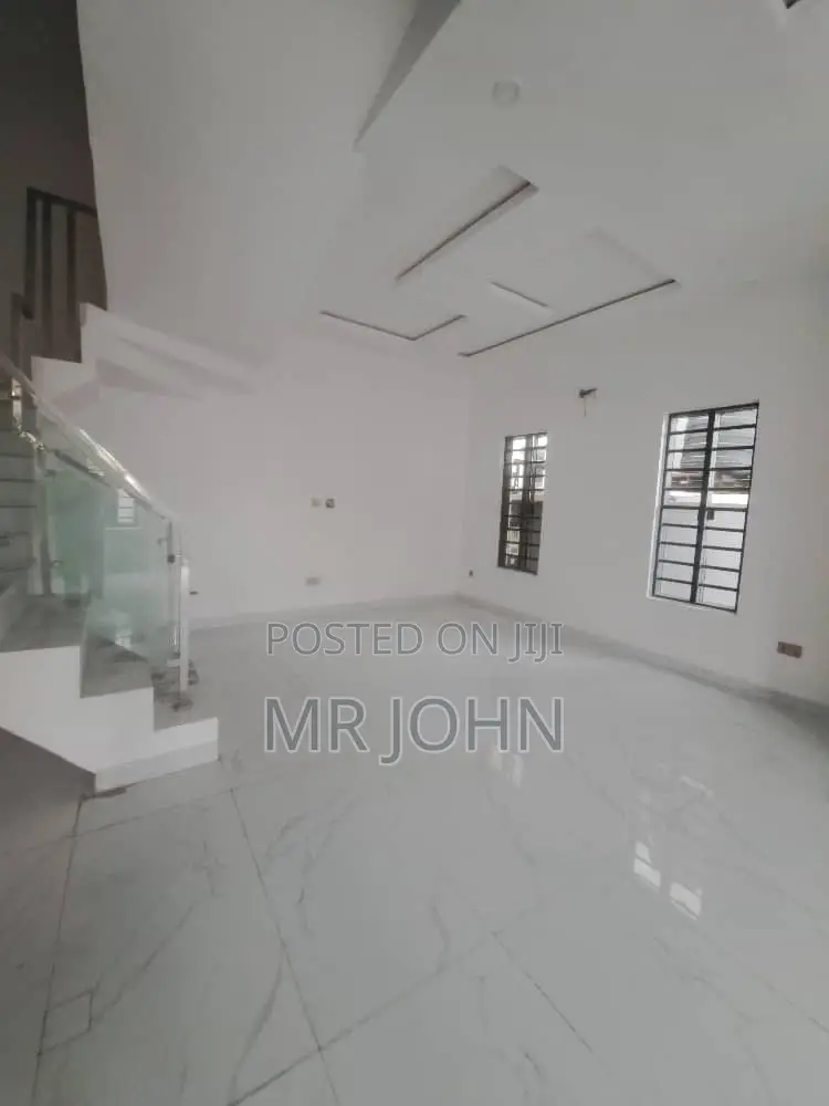 4bdrm House in Besides Blenco, Sangotedo for rent in Sangotedo
