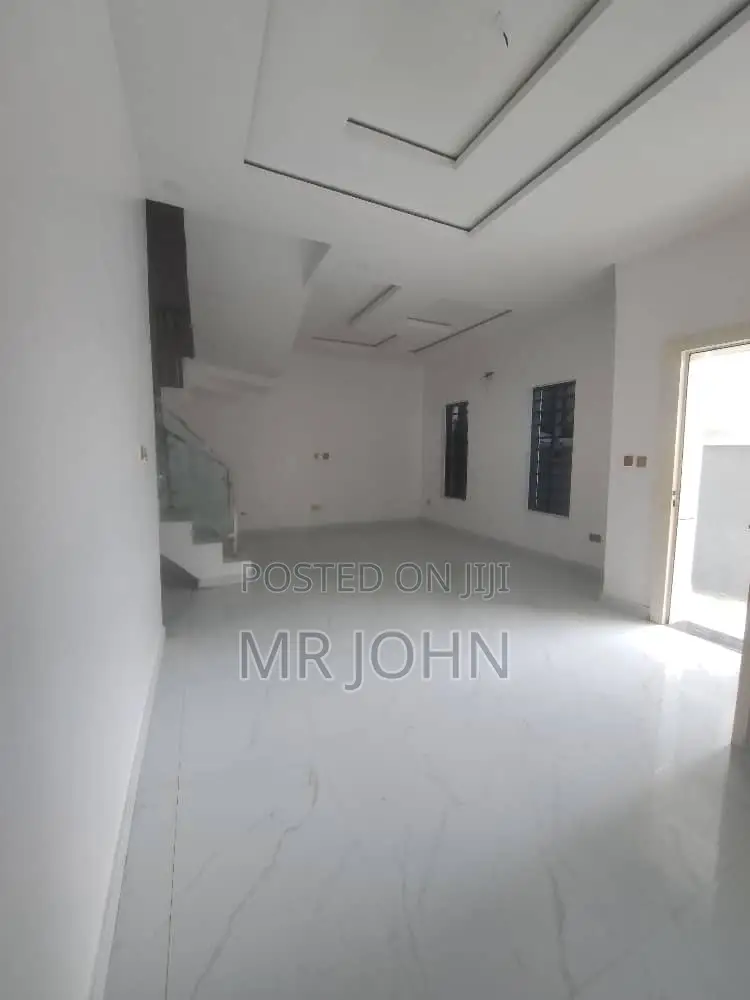 4bdrm House in Besides Blenco, Sangotedo for rent in Sangotedo