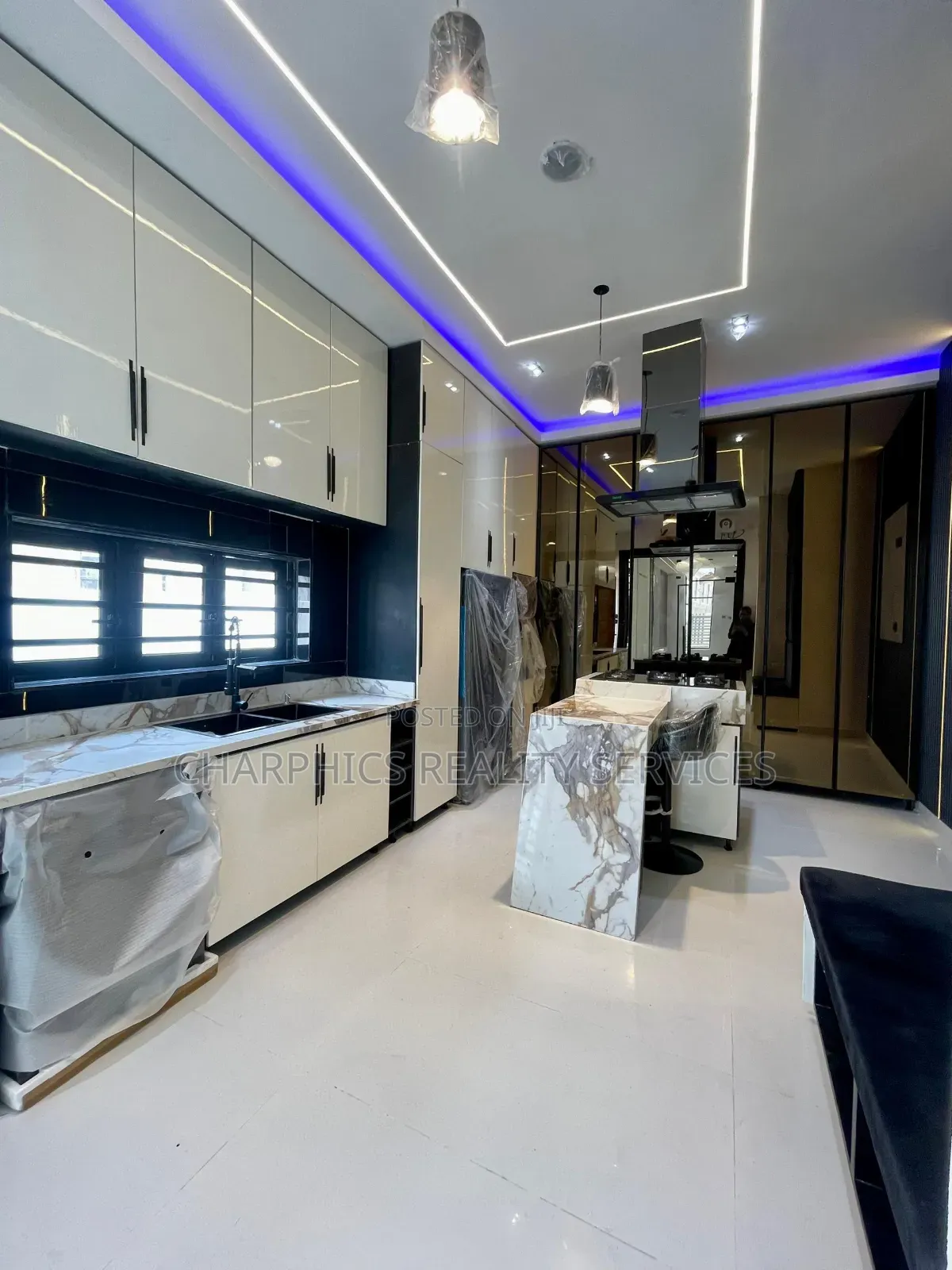 4bdrm Duplex in Lekki for sale in Lekki