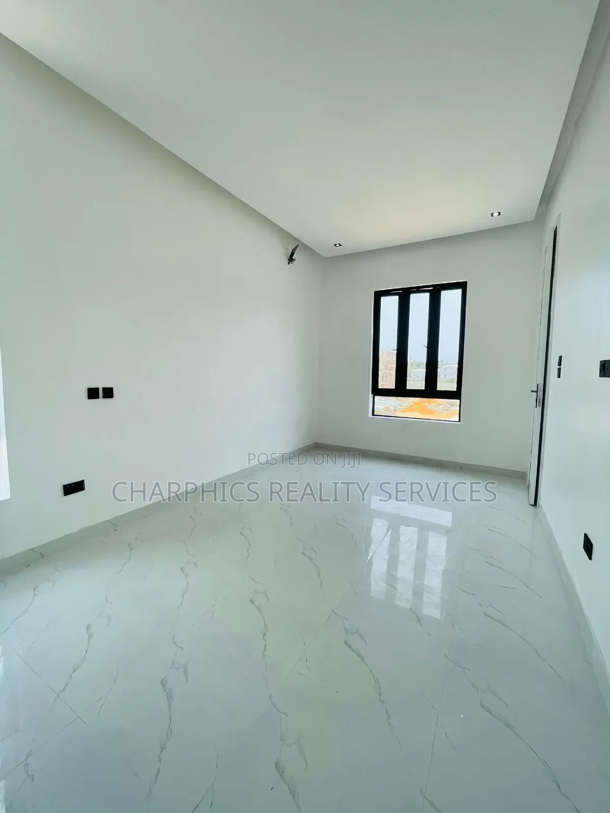 4bdrm Duplex in Lekki for sale in Lekki
