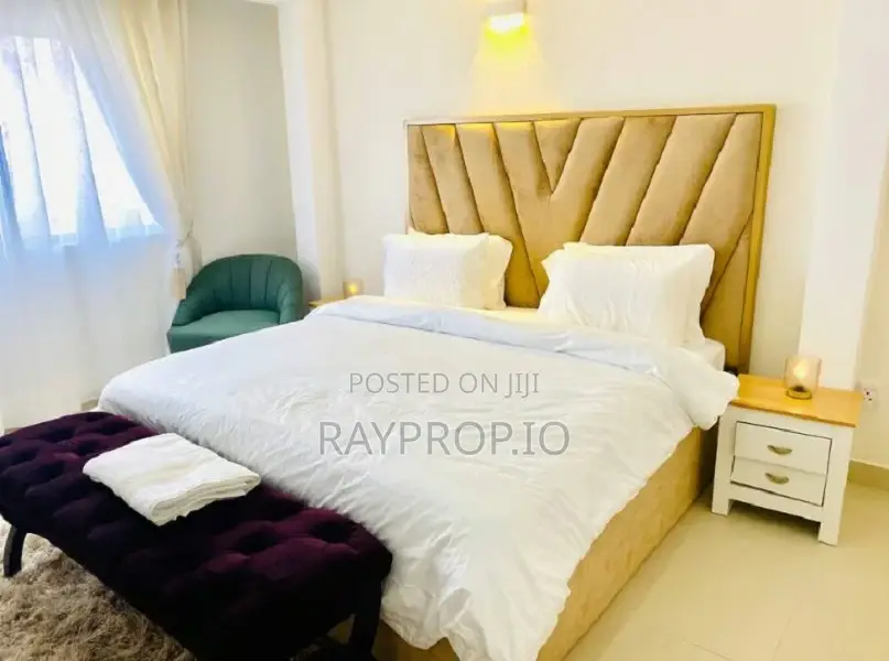 113985re - 3 Bedroom Shortlet In Victoria Island in Sanusi Fafunwa