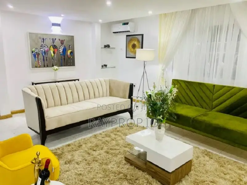 113985re - 3 Bedroom Shortlet In Victoria Island in Sanusi Fafunwa
