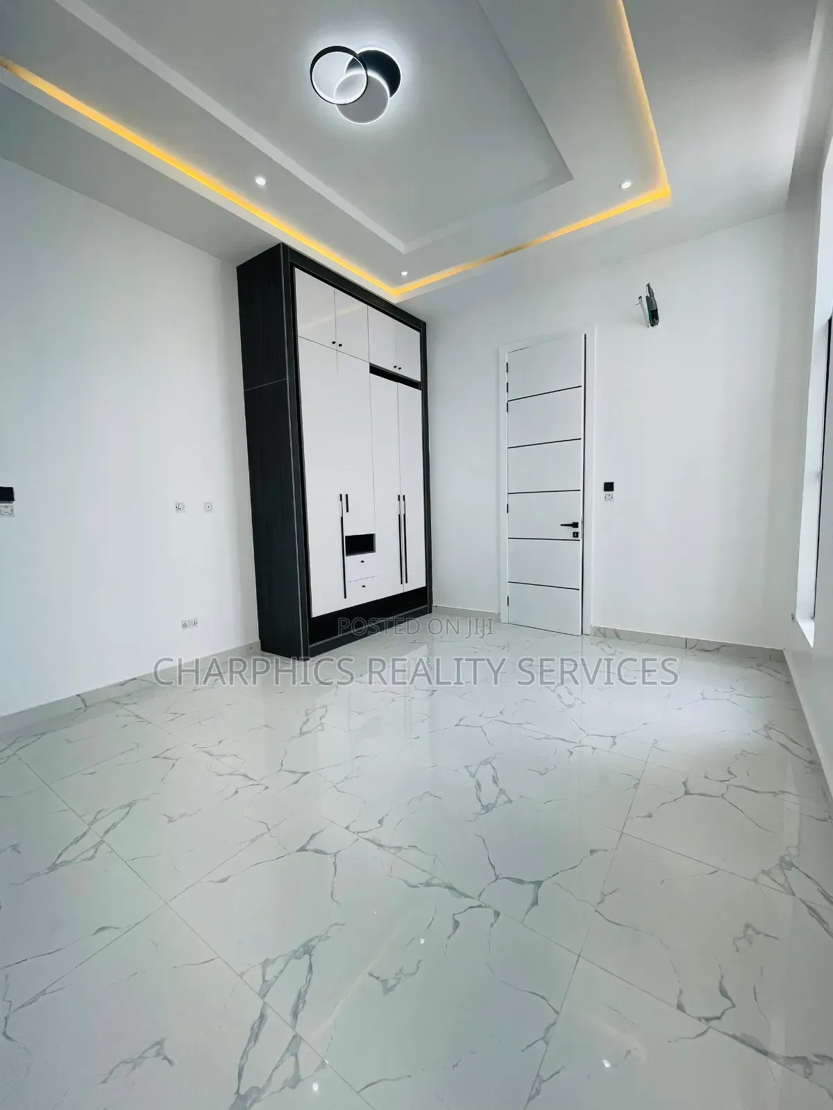 5bdrm Duplex in Lekki for sale in Lekki