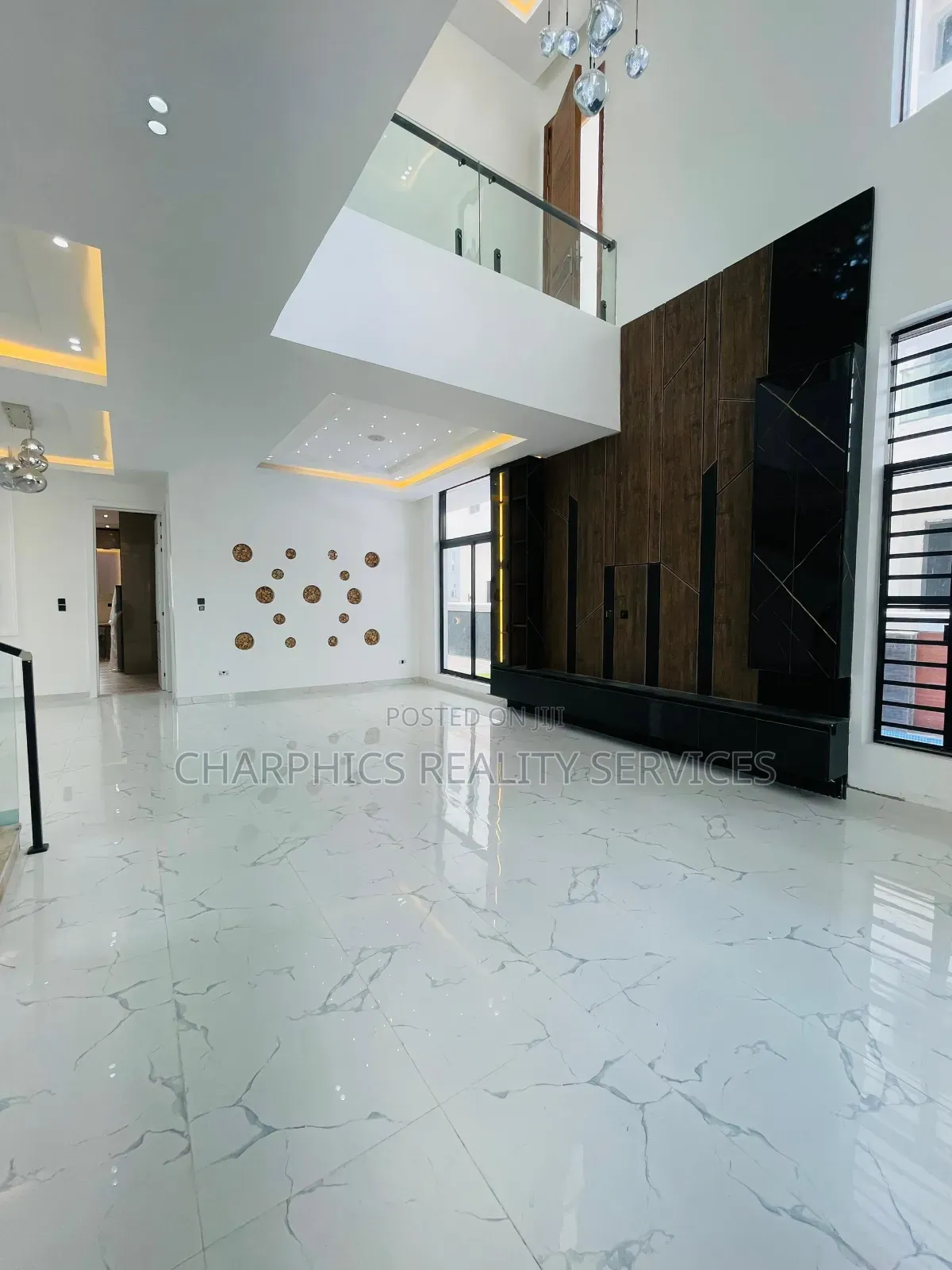 5bdrm Duplex in Lekki for sale in Lekki
