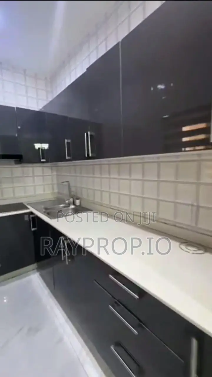 113985re - 3 Bedroom Shortlet In Victoria Island in Sanusi Fafunwa