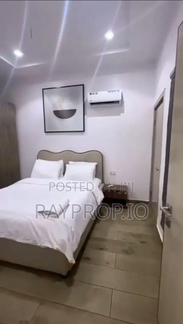 113985re - 3 Bedroom Shortlet In Victoria Island in Sanusi Fafunwa