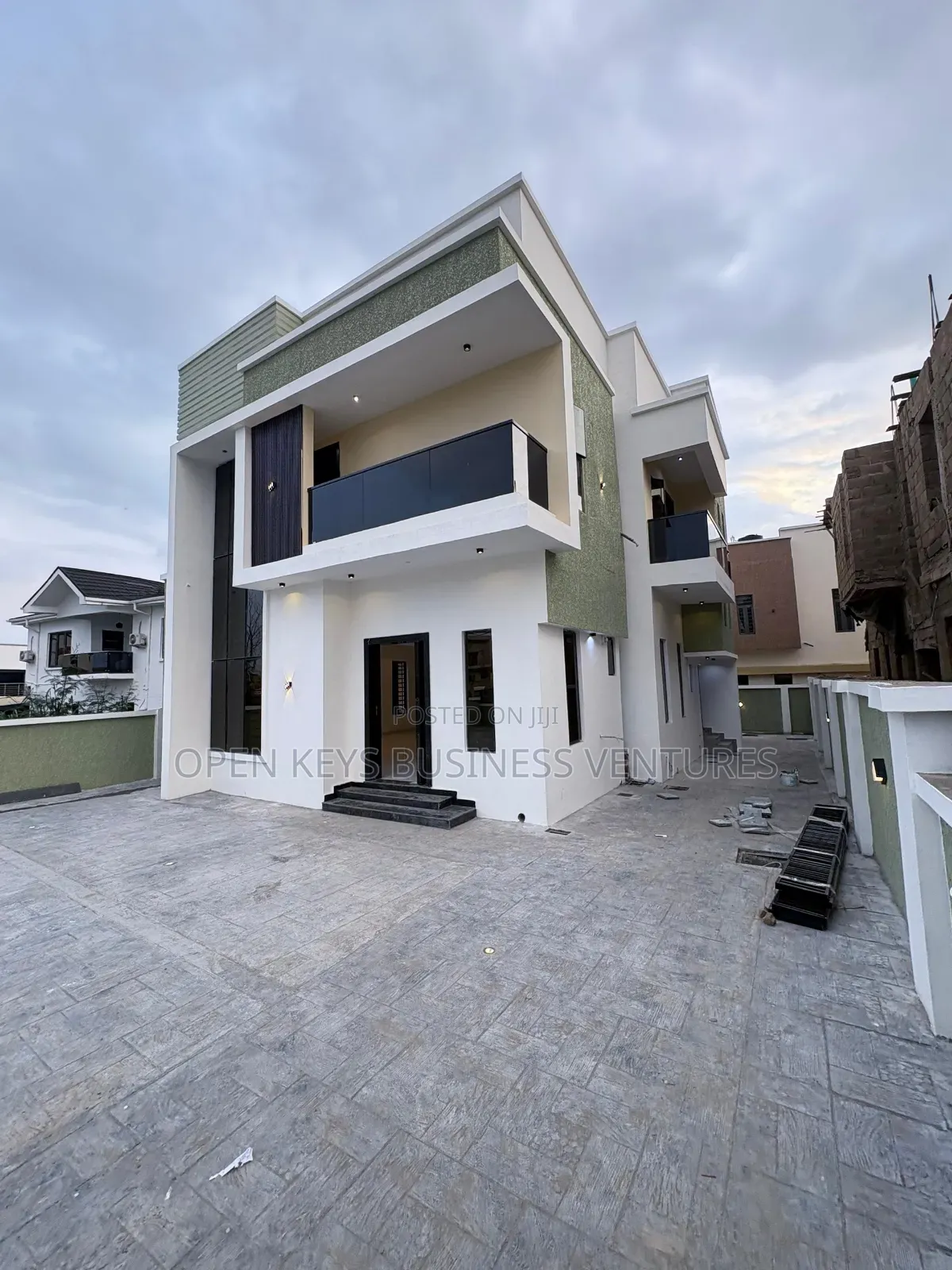 Furnished 4bdrm Duplex in Carlton Gate, Akobo for sale in Akobo