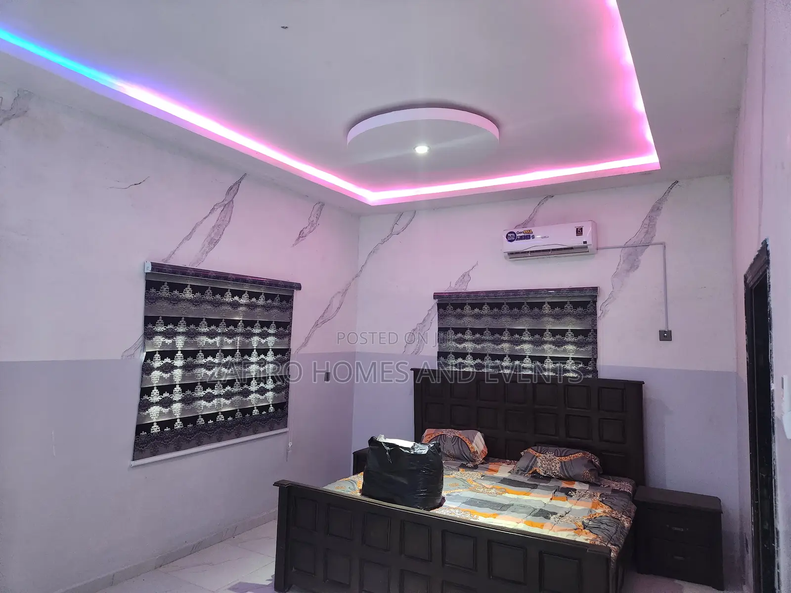 6bdrm Duplex in Arapaja Estate for sale in Oluyole Estate