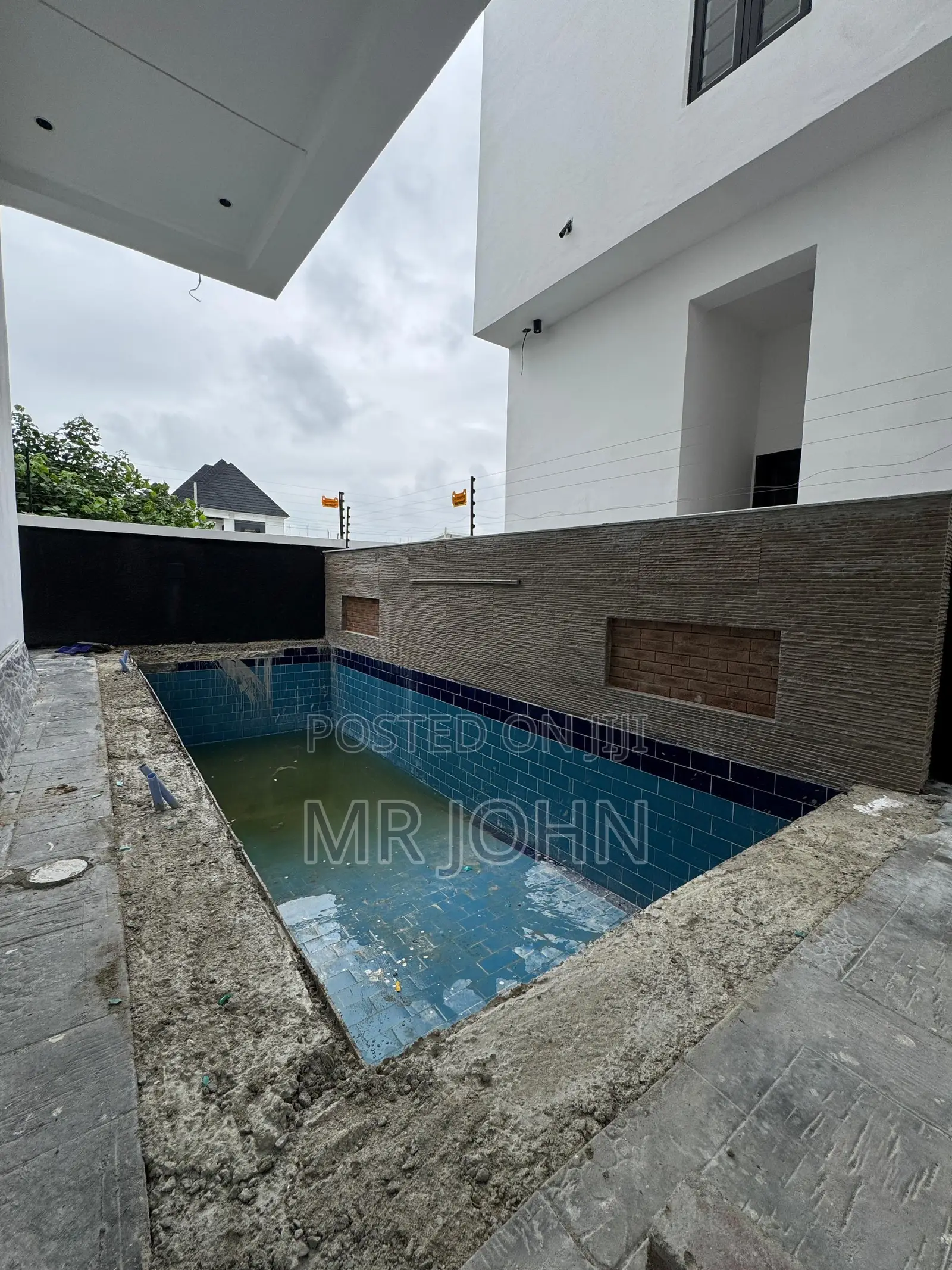 4bdrm Mansion in Orchid, Chevron for sale in Chevron