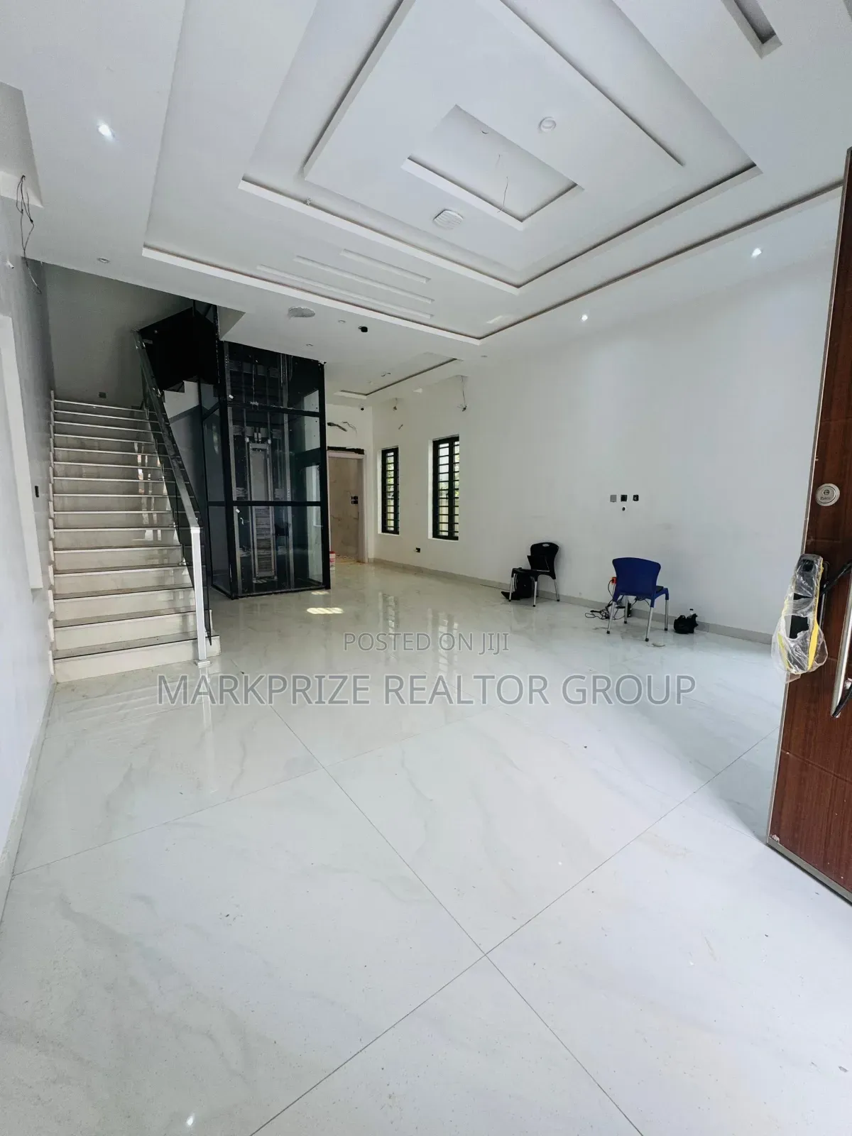 5bdrm Duplex in Ikeja Gra for sale in Ikeja GRA