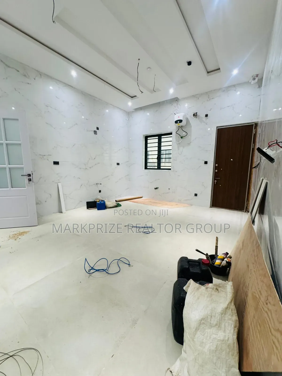 5bdrm Duplex in Ikeja Gra for sale in Ikeja GRA