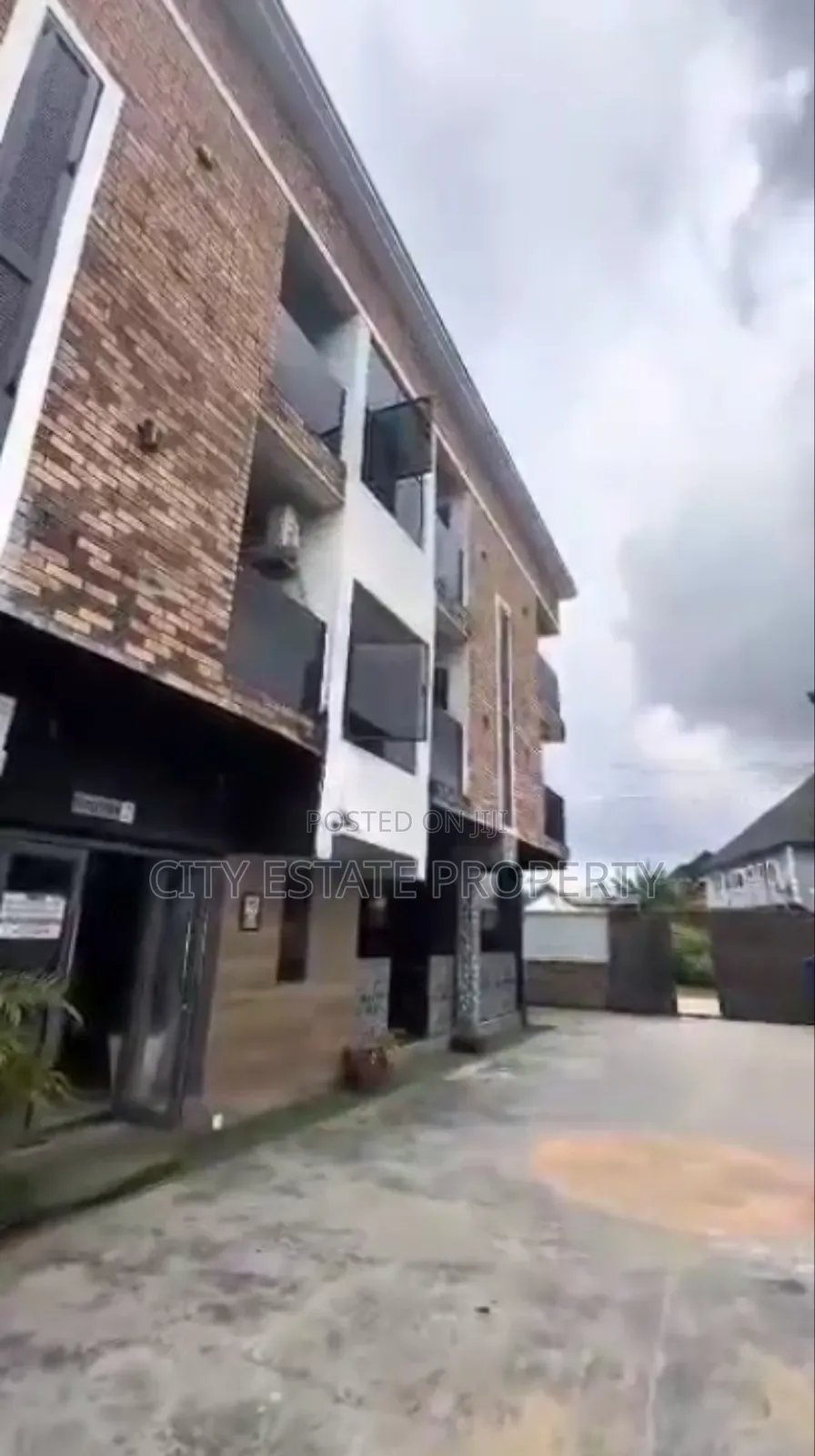 20 Rooms Hotel for Sale in Portharcourt in Port-Harcourt