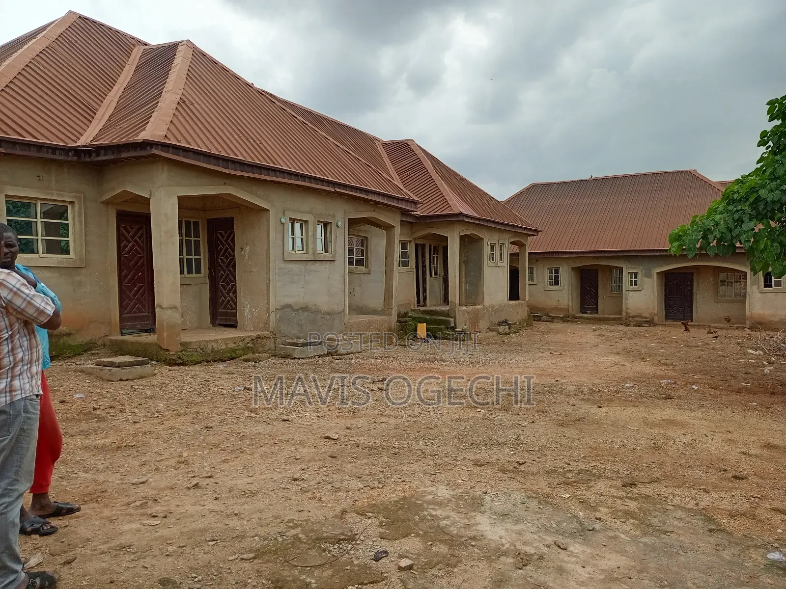 7bdrm Block of Flats in Karu for sale in Karu