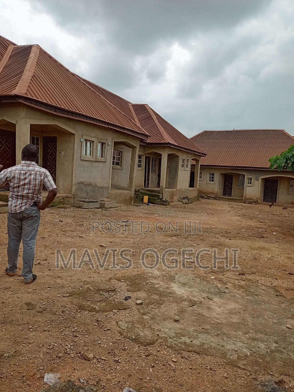 7bdrm Block of Flats in Karu for sale in Karu