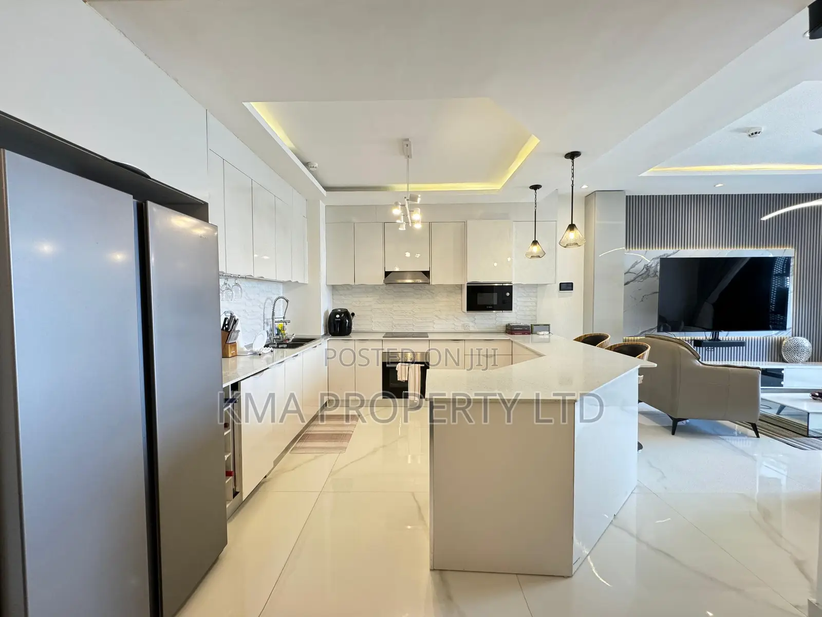 Luxurious 2 Bedroom Waterfront With Cinema Gym and Pool in Lekki Phase 1