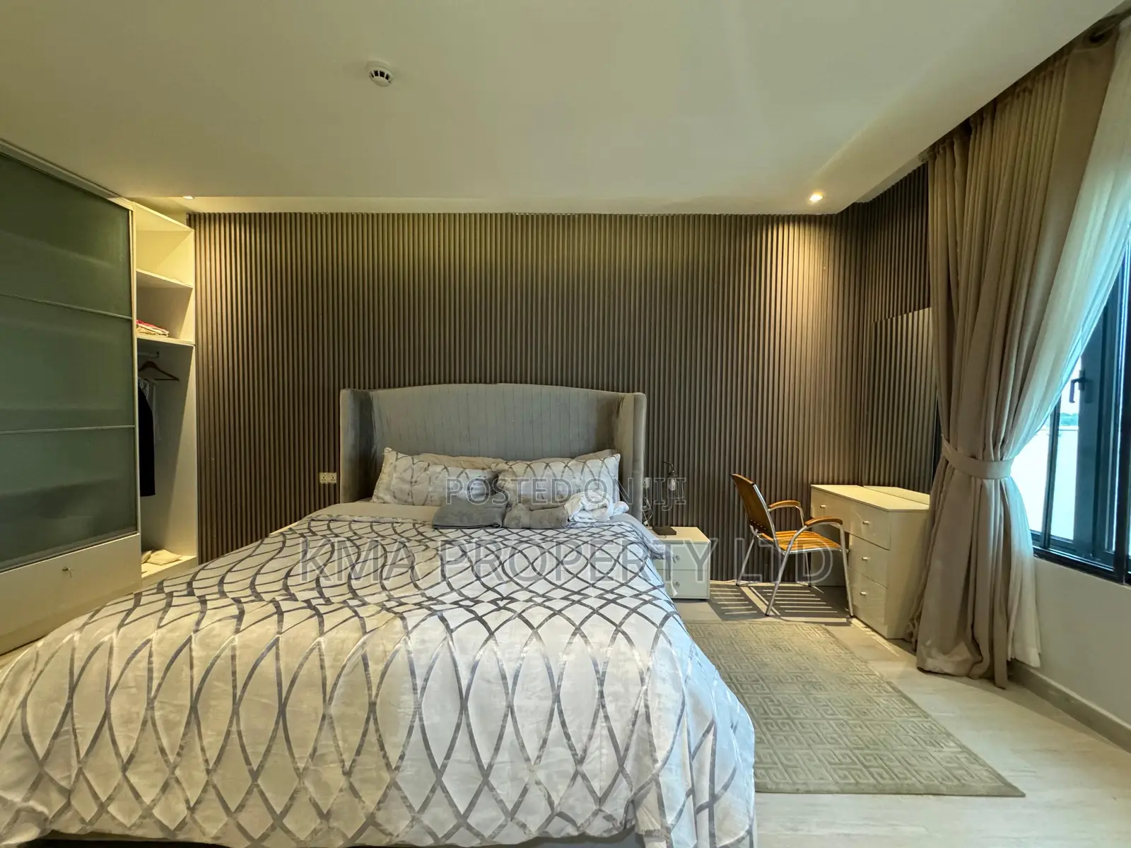Luxurious 2 Bedroom Waterfront With Cinema Gym and Pool in Lekki Phase 1