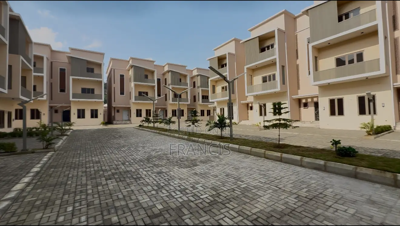 4bdrm Townhouse/Terrace in Dawaki for sale in Dawaki