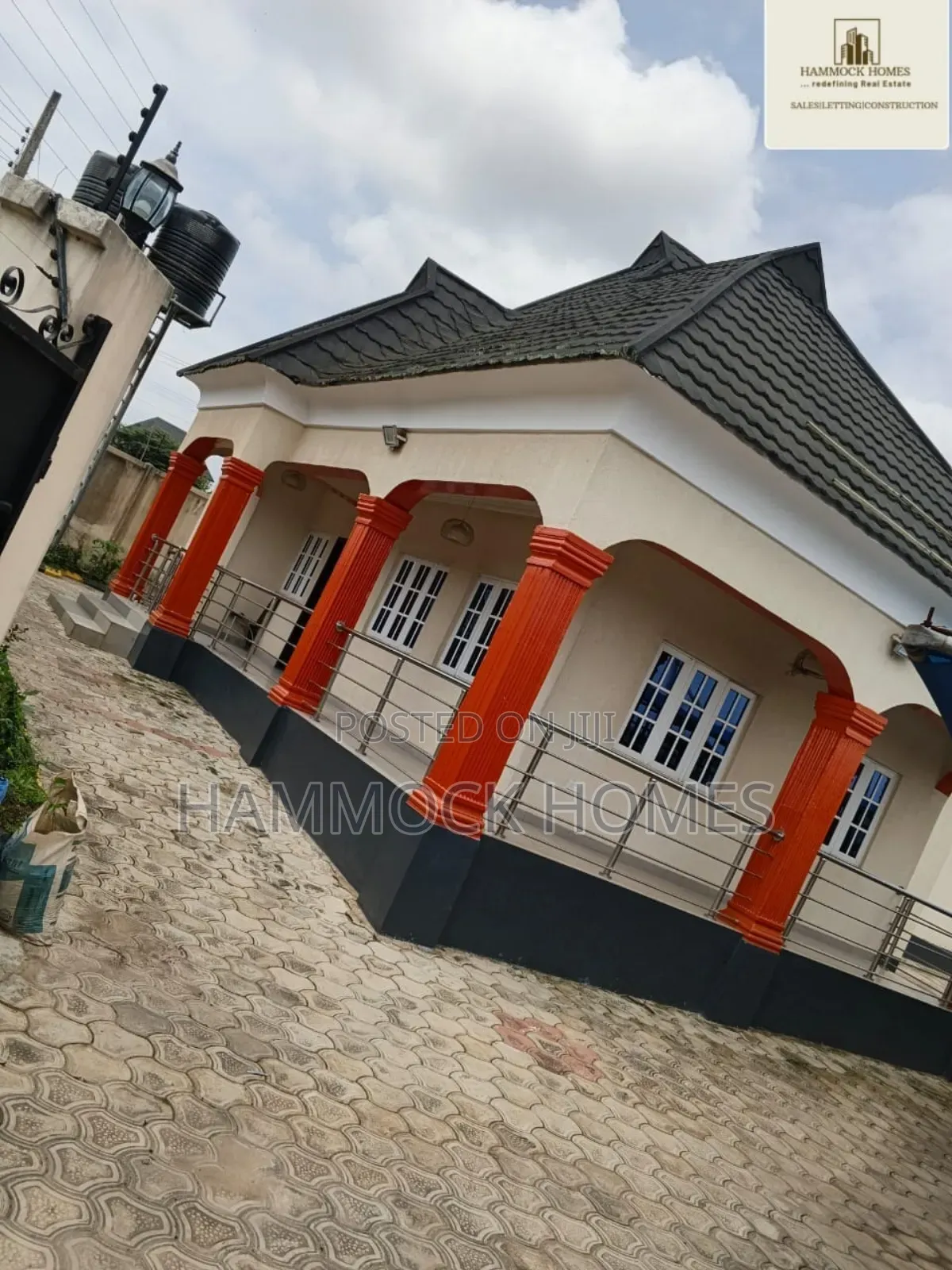 4bdrm Bungalow in Akingbile Estate, Moniya for sale in Moniya