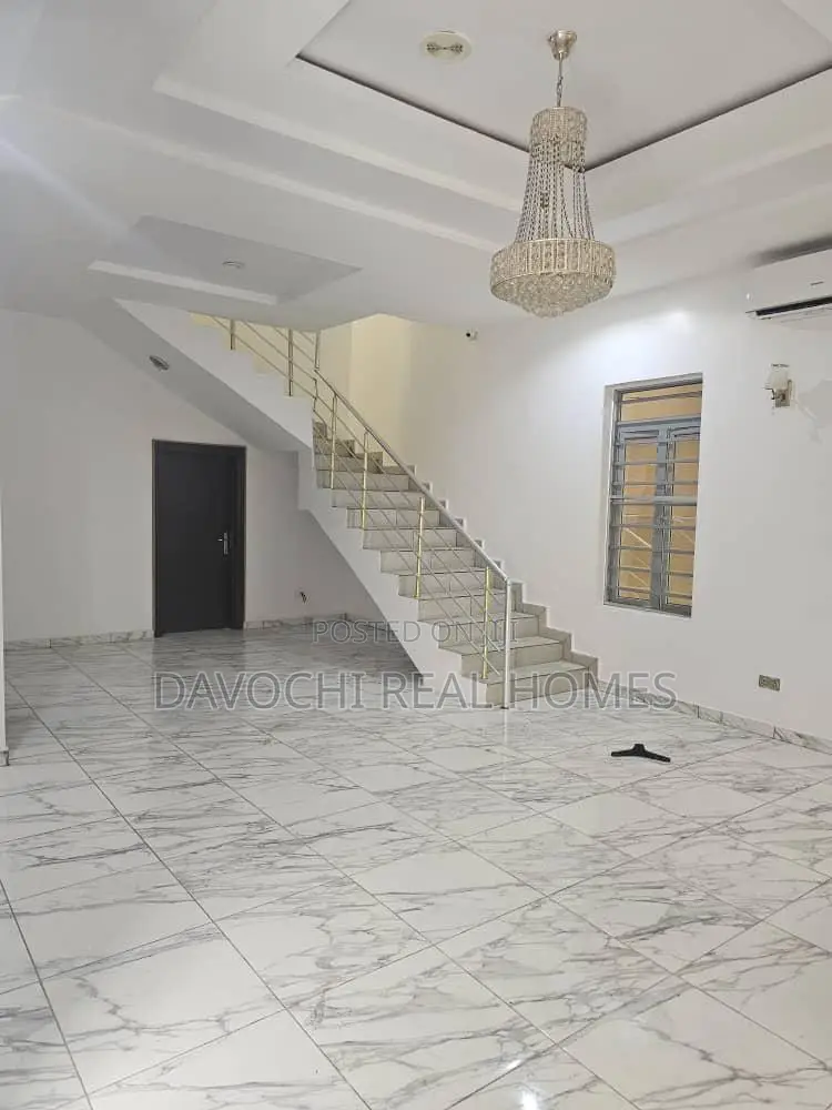 4bdrm Duplex in Ikate for rent in Ikate