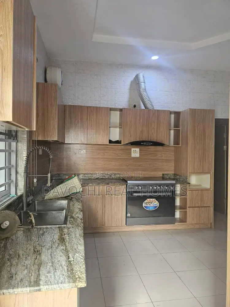 4bdrm Duplex in Ikate for rent in Ikate
