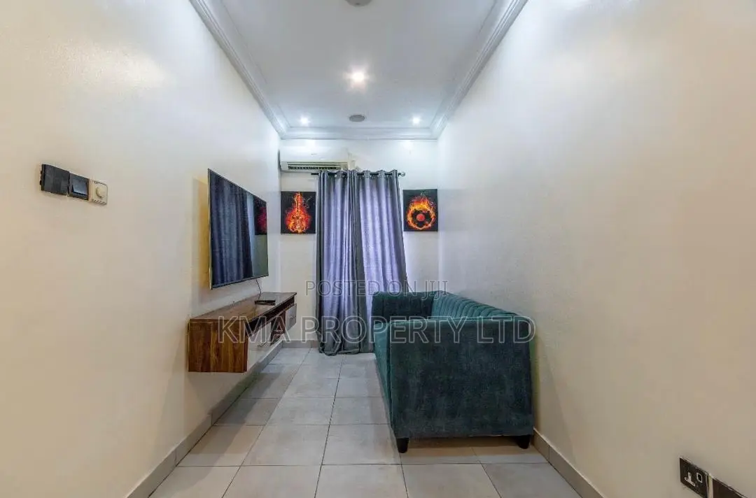 Luxurious 4 Bedroom Self Compound With Snooker in Ikate
