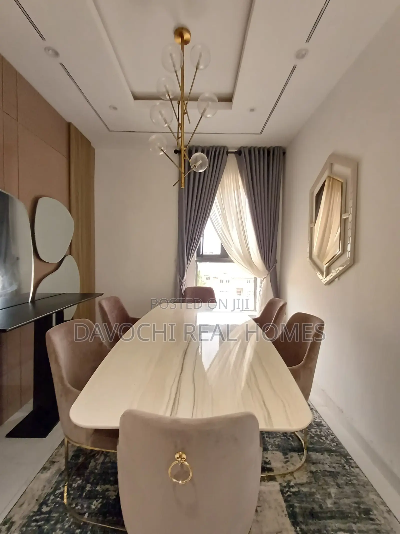 5bdrm Duplex in Chevron for rent in Chevron