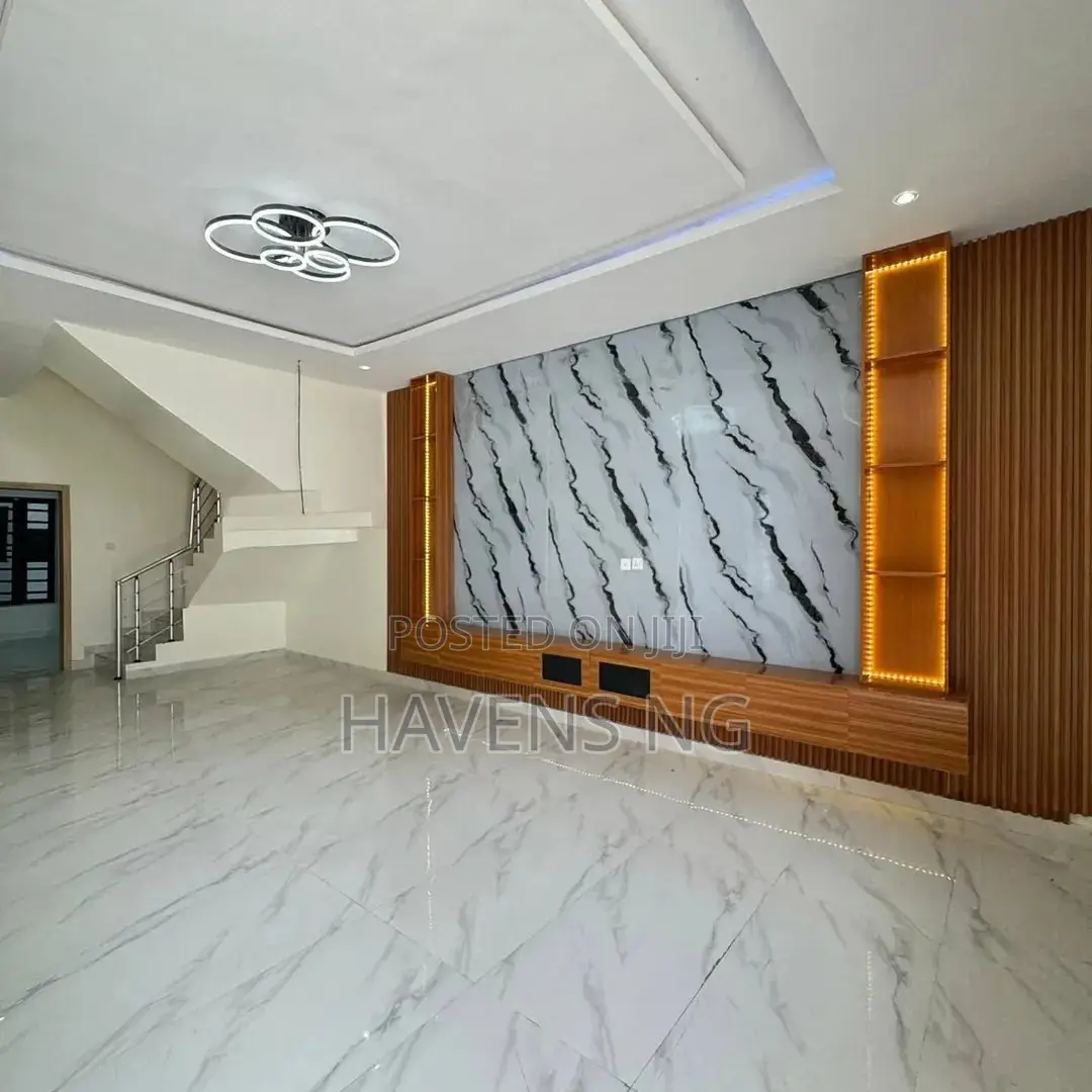 4bdrm Duplex in Ikota for sale in Ikota