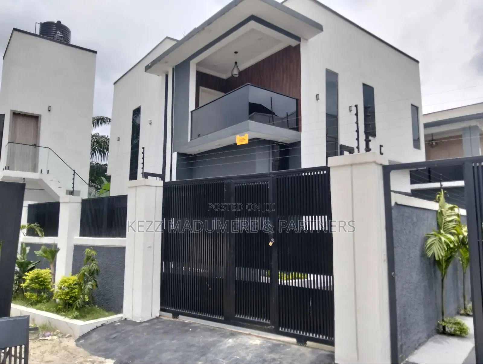4bdrm Duplex in Centinery Gardens, Port-Harcourt for sale in Port-Harcourt